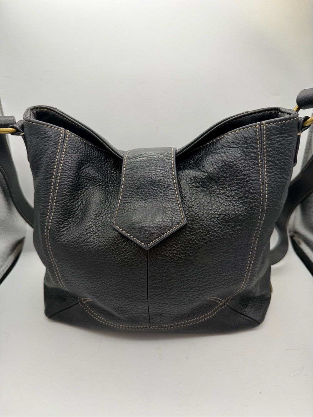 Enzo Angiolini Black Pebbled Leather Shoulder Bag